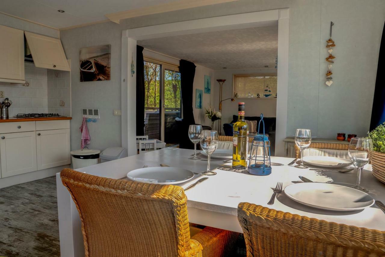 Chaletparc Krabbenkreek Zeeland - Chalet 50 Sint-Annaland Extérieur photo